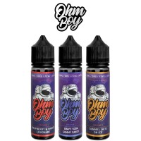 OHM BOY VOL I GRAPE SODA GUMMY CANDY 0MG 50ML SHORTFILLGrape Soda Gummy Candy shortfill e-liquid von Ohm Boy ist eine Bonbonmischung, die zwischen süßen und sauren Noten spielt. Dunkle Trauben werden mit einer sprudelnden Limonade und zuckrigem Gummi-Bonbon-Geschmack zu einer geschichteten E-Flüssigkeit kombiniert.Grape Soda Gummy Candy wurde speziell für Sub-Ohm-Vaping gemischt. Dabei handelt es sich um eine 70%ige VG-Flüssigkeit, die beim Vapen ein ausgewogenes Verhältnis von Wolken- und Geschmacksproduktion bietet. Um beste Ergebnisse zu erzielen, empfehlen wir die Kombination mit einem Sub-Ohm-Tank oder einem Kit.Als Teil des Ohm Boy 50ml Shortfill-Sortiments ist dies eine 0mg E-Flüssigkeit. Jede Flasche bietet Platz für eine 10 ml Nikotinspritze, die nach Zugabe 60 ml einer 3 mg-E-Flüssigkeit ergibt.Diese Sammlung von Sub-Ohm-Mischungen wird von Ohm Boy in Großbritannien hergestellt und zeichnet sich durchweg durch charakteristische Geschmacksmischungen aus.50 ml E-Flüssigkeit in einer 60 ml Chubby Gorilla Shortfill-Flasche0mg Nikotin-StärkePlatz für eine 10 ml Nikotin-Boosterspritze70% VG / 30% PGEntwickelt für Sub-Ohm-VapingMade in the UKKindersichere KappeManipulationssicheres SiegelRecycelbare Flasche9706Ohm Boy UK18,90 CHFsmoke-shop.ch18,90 CHF