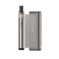 eRoll Slim Starterkit Full - 2ml 13W 1500mAh/480mAh - mit Ladebox USB-CNeuer Kit Pod von Joyetech der eRoll Slim Full.Funktioniert mit einer eingebauten 1500mAh/480mAh Batterie und wird über USB-C aufgeladen.PowerBank PCC: 1500 mAh.Vape Pen: 480 mAh.Maximale Leistung von 13 Watt.Automatische Aktivierung durch Inhalation.Kartusche mit einer Kapazität von 2 ml und Befüllung von unten.Kompatibel mit vorgefüllten eRoll slim 1.2ohm Pods und eRoll Slim 1ohm Patronen.Unauffälliger Pod, der von einer guten Batterielebensdauer mit der PCC Box mit einer Batteriekapazität von 1500 mAh profitiert.Abmessung PowerBank PCC: 23x44x107mm.Größe des Vape Pen: 16x120mm.Lieferumfang 1 x Joyetech eRoll Slim1 x Joyetech PCC Box 1 x eRoll Slim Patrone 1 x Drip tip 510 1 x Drip tip 510 MTL1 x USB-C-Kabel1 x Benutzerhandbuch1 x GarantiekarteEigenschaften Abmessungen Pod eRoll Slim: 16x120mmAbmessungen PCC Box: 23x44x107mmKapazität der PCC-Batterie: 1500mAhKapazität der eRoll Slim Batterie: 480mAhFassungsvermögen des Tanks: 2mlWiderstandsbereich: 1.0ohmMax. Ausgangsleistung: 13WLadestrom PCC: 5V/2A.Ladestrom eRoll Slim: 5V/1AGewicht: 194g15010Joyetech42,00 CHFsmoke-shop.ch42,00 CHF